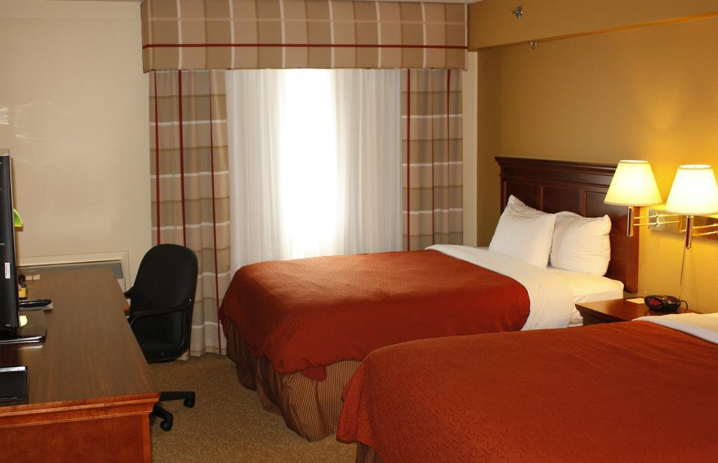 Travelodge Suites By Wyndham Regina - Eastgate Bay 외부 사진