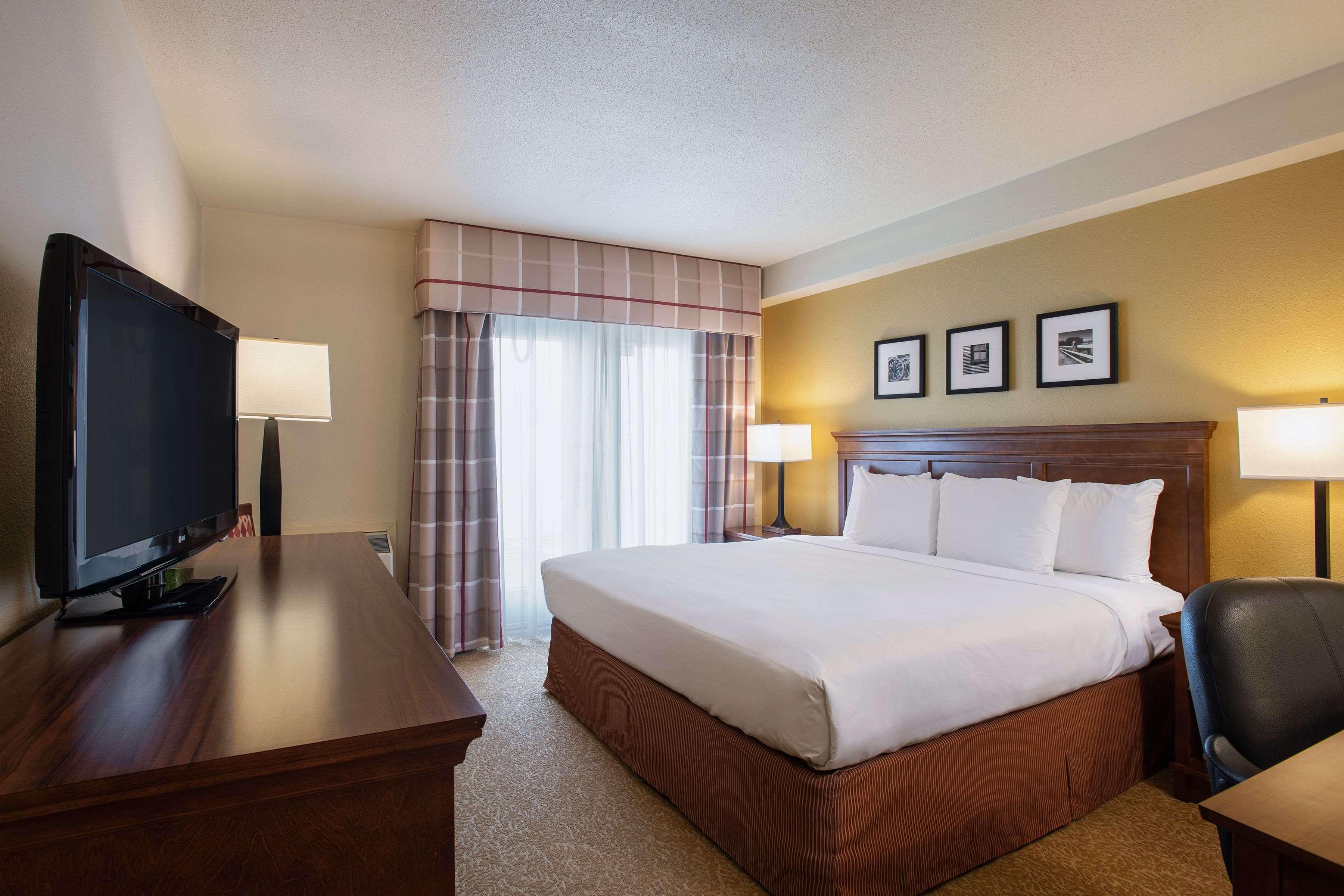 Travelodge Suites By Wyndham Regina - Eastgate Bay 외부 사진