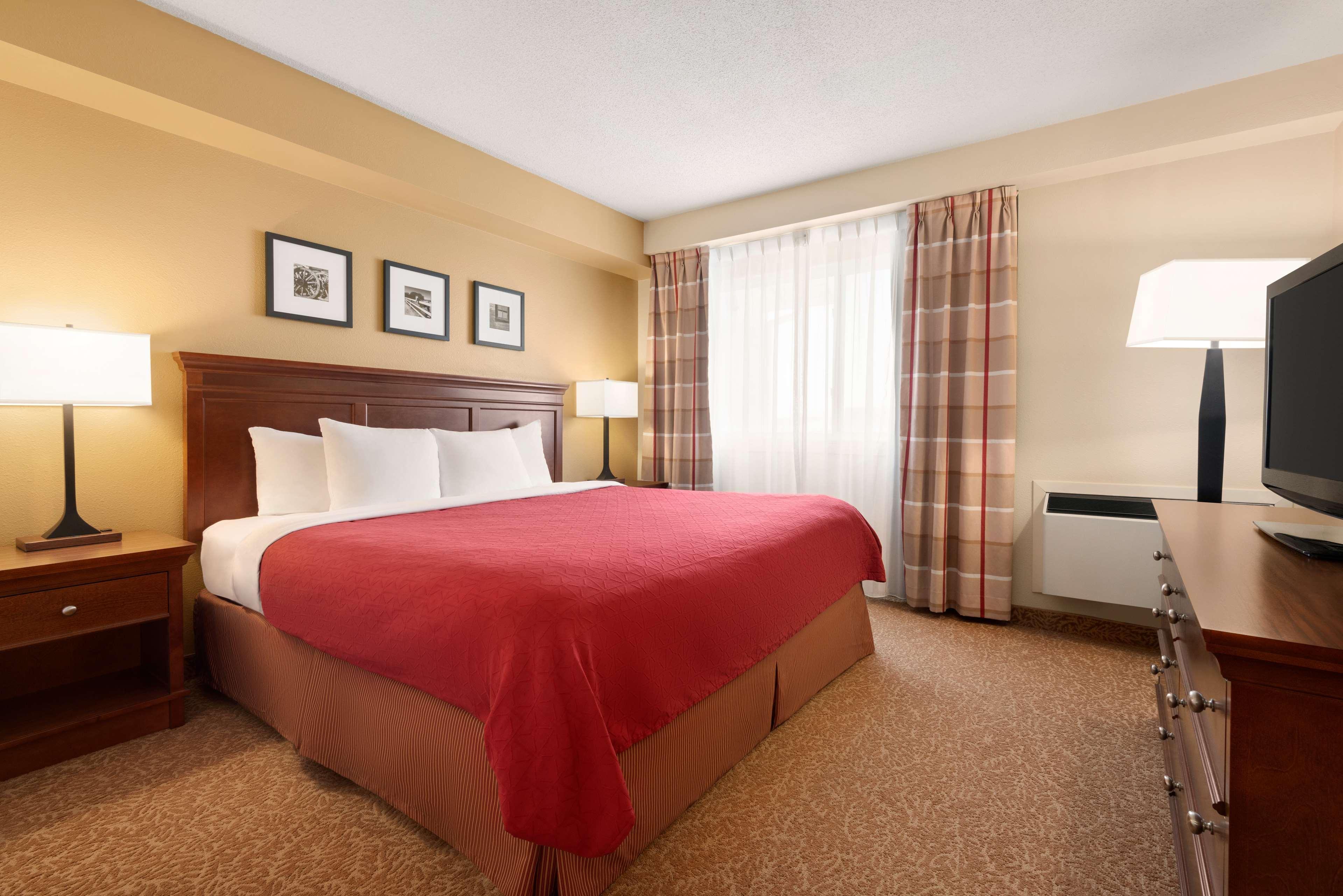 Travelodge Suites By Wyndham Regina - Eastgate Bay 외부 사진