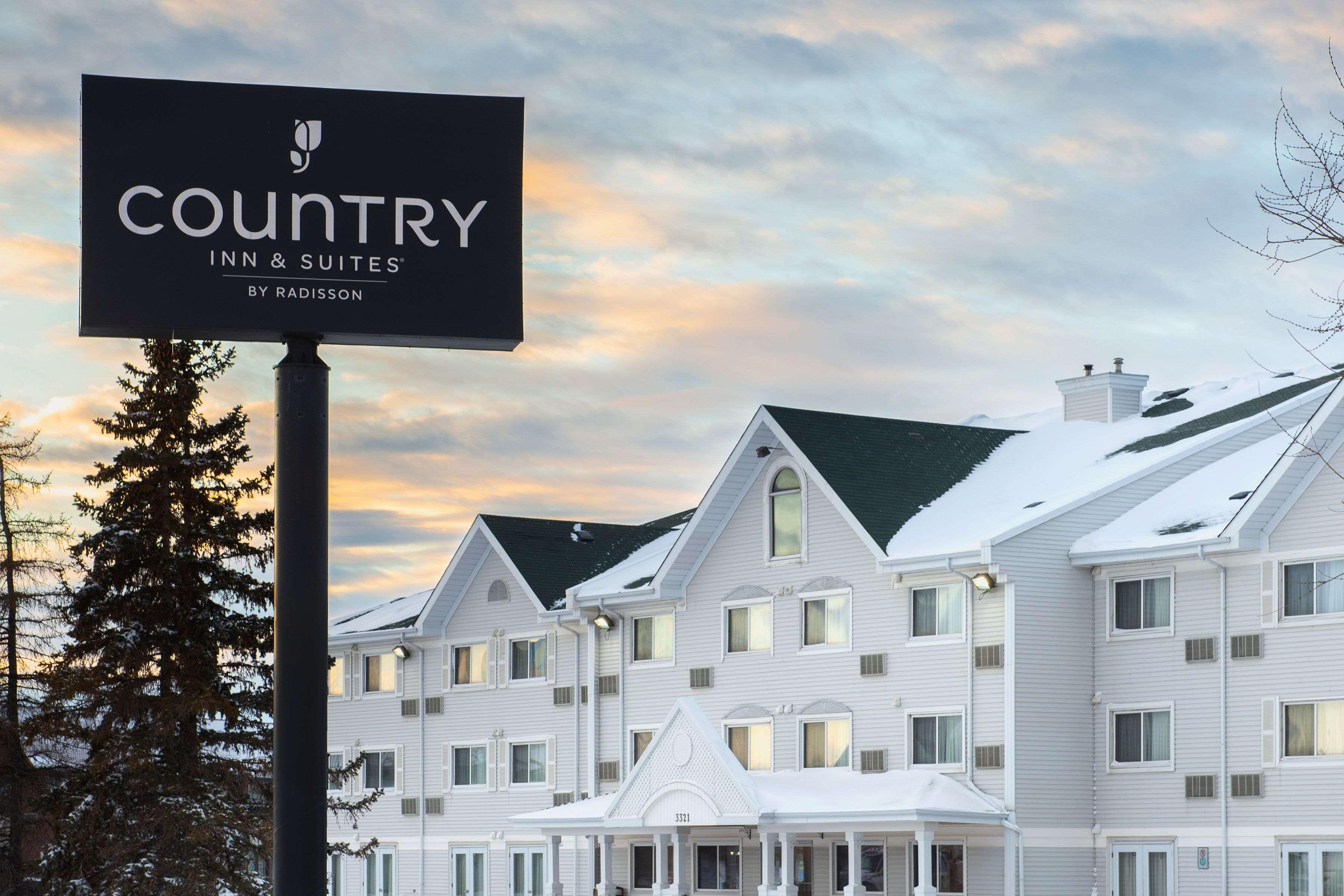 Travelodge Suites By Wyndham Regina - Eastgate Bay 외부 사진